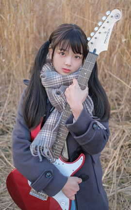 紧急企划 夜夜 吉他少女