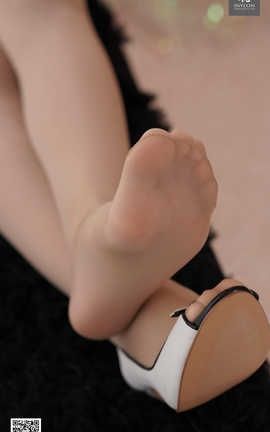 异思趣向IESS 普惠集 No.185 - 小鲭 高雅顺滑的肤色马油袜_丽丝库