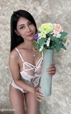 甄选系列 群狼求档Onlyfans撸铁美颜极品巨乳长腿反差御姐Pim part6_丽丝库