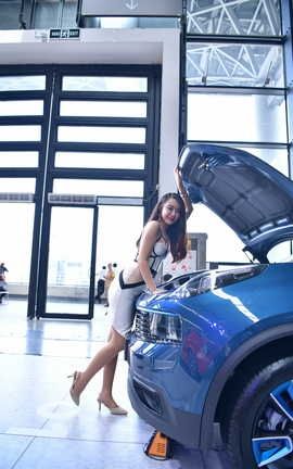 精选街拍作品 NO.1039 小海街拍作品 车展把车模小姐姐带出展厅会发生什么 part1_丽丝库