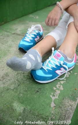 站前女神 恋足美腿棉袜女神级摄影套图 043_丽丝库