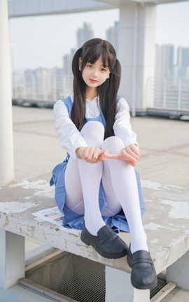 稚乖画册 NO.013 夜夜 天台真空80D白丝_丽丝库