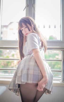 白金Saki - 制服黑丝_丽丝库