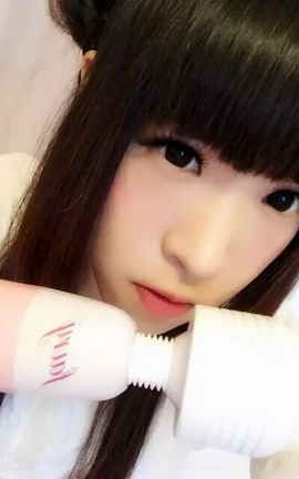 网红少女小依依全部图包-1_丽丝库