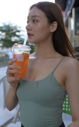 精选街拍作品 NO.0805 一始街拍作品 黑色瑜伽裤美女 part5_丽丝库