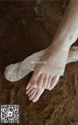 足控福利-微博上的那些美足小姐姐 154_丽丝库