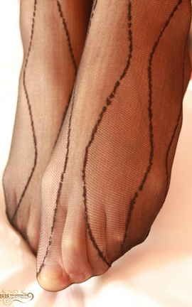 原味妖妖原创丝袜美腿套图-仲夏夜精灵_丽丝库