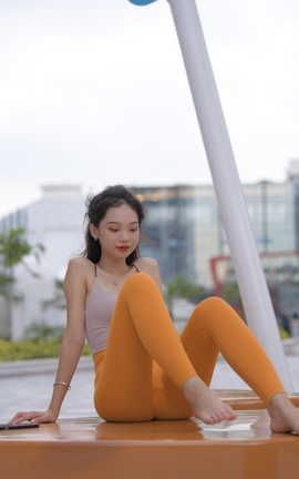 精选街拍作品 NO.1461 一始街拍作品 黄色瑜伽裤小妹 part6_丽丝库