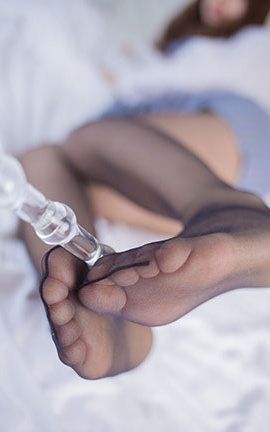 微博萌妹摄杏仁纯足控黑丝4K超清福利图包_丽丝库