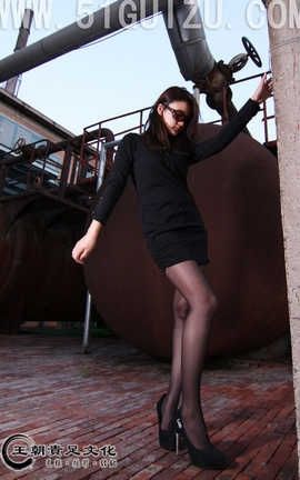 王朝贵足 No.461 曼曼气质黑色短裙黑色丝袜夜幕系列A_丽丝库