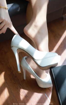 异思趣向IESS  2023.09.24 丝享家 1541 婉萍《柔情似水》_丽丝库