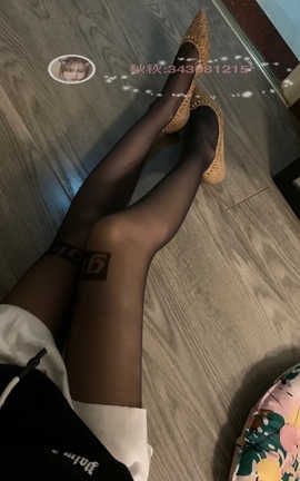 丝足博主changeable丸 V028 字母黑丝_丽丝库