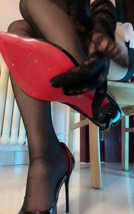 套路直播-小x大王甜甜圈-直播合集V__036[720X1280 36分34秒]_丽丝库