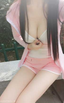 我是你可爱的小猫-小廚娘&小树林&睡衣白丝_丽丝库