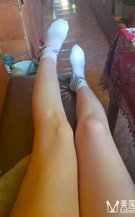 美莲色女生足控app的棉袜香浓套图合集 part7_丽丝库