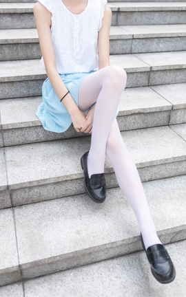 兔玩网二次元福利-惊人的小细腿