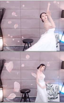 虎牙 暖暖(周童潼)-直播 魔法书福利 V430[1920X1080][4分45秒]_丽丝库