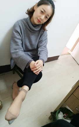 蕾蕾短丝套图-马佳梦_丽丝库