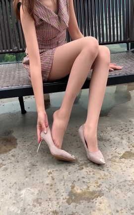 学妹加速跑 XM054《甜美与性感-琪琪》[1080X1920][1分42秒]