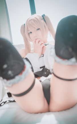 韩国写真杂志DJAWA Blooming Blood Rose_丽丝库