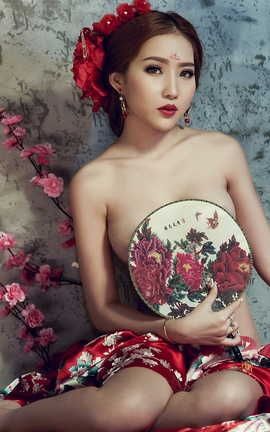 爱露出全站付费资源-丝袜美女  浴室里的情趣诱惑_丽丝库