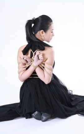 神艺缘-官方原版捆绑套图 Vol.115馨缘