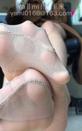 足控福利视频 yamiV19[1080X1920 4分秒]_丽丝库