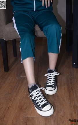 只糖棉袜 VOL.193 点点 岁末将至，敬颂冬绥_丽丝库