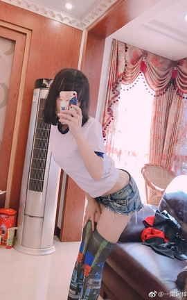 微博妹子 一尾阿梓微博图集4_丽丝库