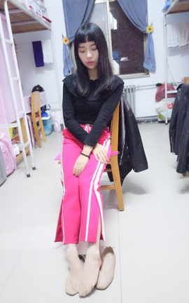 蕾蕾短丝套图-张梦想_丽丝库