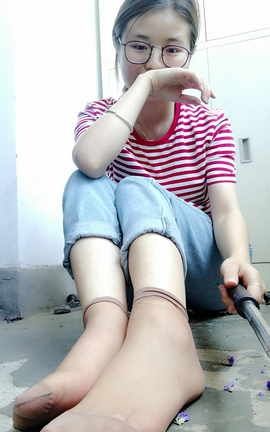 蕾蕾短丝套图-小可爱_丽丝库