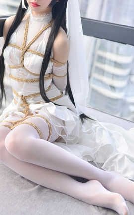 雪琪SAMA-爱宕婚纱_丽丝库