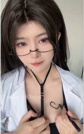 眼酱大魔王w Fantia2023年04月V2[1080X1920 16秒]_丽丝库