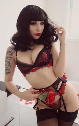 Beke Jacoba-Roses_丽丝库