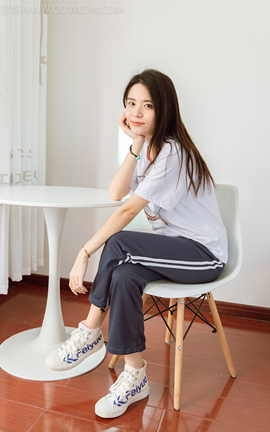 物恋传媒 NO.1000 然然_丽丝库