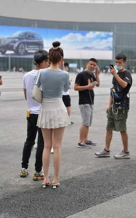 精选街拍作品 NO.0991 摄神街拍作品 萌萌哒网红小姐姐_丽丝库