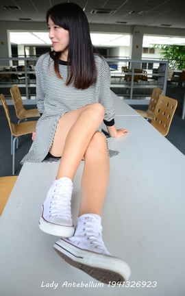 站前女神 恋足美腿棉袜女神级摄影套图 027_丽丝库