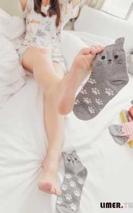 Limerence原创 NO.058 偷看熟睡凯西的小巧裸足 part2_丽丝库