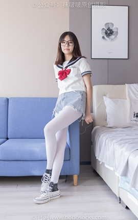 袜啵啵BoBoSocks NO.215 小甜豆-三双帆布鞋板鞋、厚白丝、黑丝（花絮版）_丽丝库