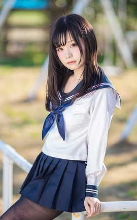 Kurumi クルミ 隣の席のタイツなあの子 part3_丽丝库