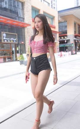 精选街拍作品 NO.0815 一始街拍作品 黑色热裤大长腿小姐姐 part2_丽丝库