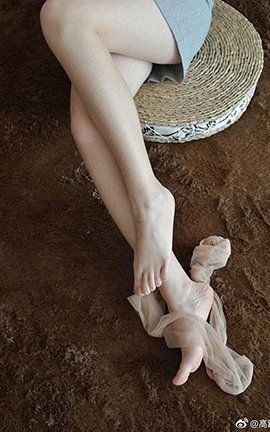 足控福利-海量丝足收集057_丽丝库