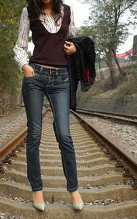 波斯猫儿个人丝袜写真 No.033 丝袜牛仔裤_丽丝库