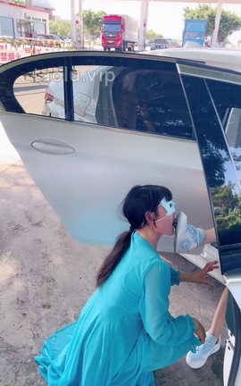 套路直播-丹祖宗-小白鞋白袜脏鞋底-吃袜子[720X1280 45分18秒]_丽丝库