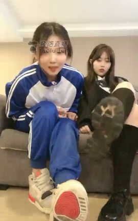 套路直播-清清-双女主 第一视角 中日合璧[544X960][21分18秒]_丽丝库