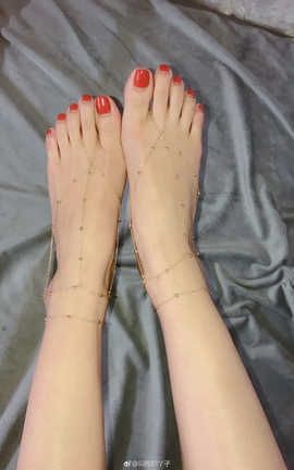 足控福利-微博上的那些美足小姐姐 015_丽丝库