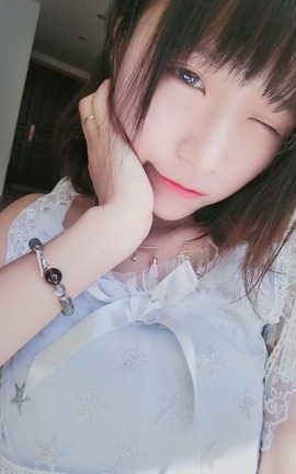 Alice布丁(布丁大法&我是一只啾&Mika啾) 透纱蕾丝白袜_丽丝库