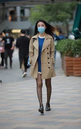 精选街拍作品 NO.0619 四九城嘎子街拍作品 黑丝小少妇_丽丝库