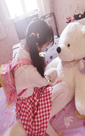 福利在线大图 H工口小学生赛高-2016.09.15中秋快乐！草莓裙之白丝萌