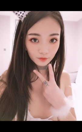 精C小狐狸-一只发情的白色小猫咪_丽丝库